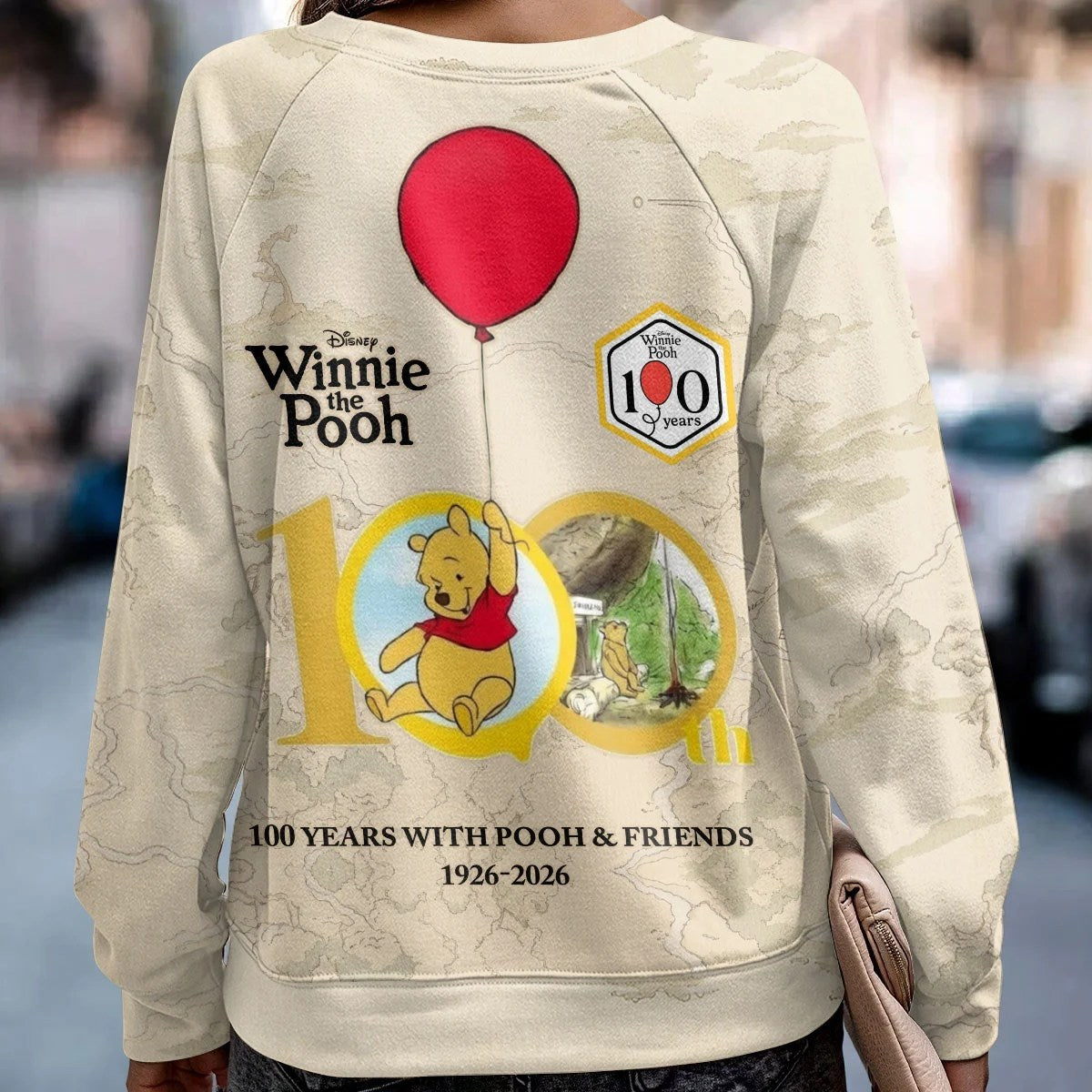 Winnie-the-Pooh Round Neck Raglan Sleeve Sweatshirt – TMTHU9360