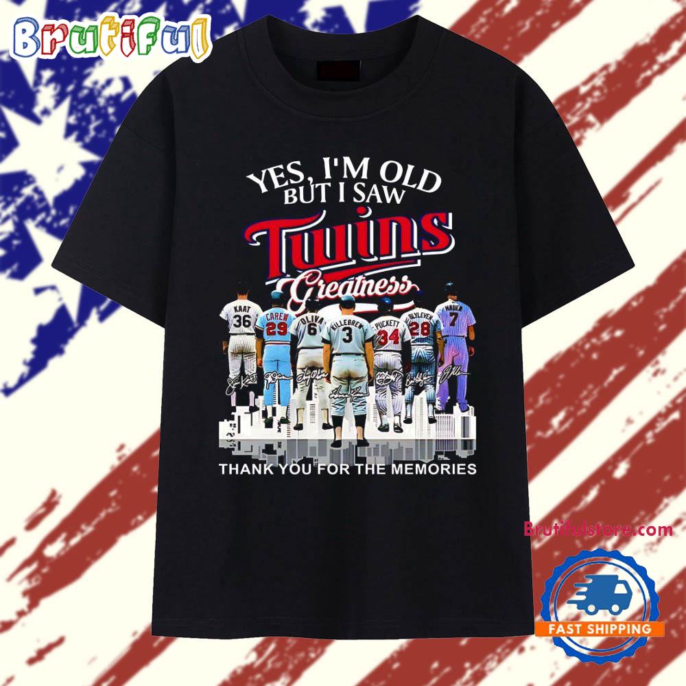 Minnesota Twins behind the back yes I’m old but I saw Twins greatness city skyline T Shirt