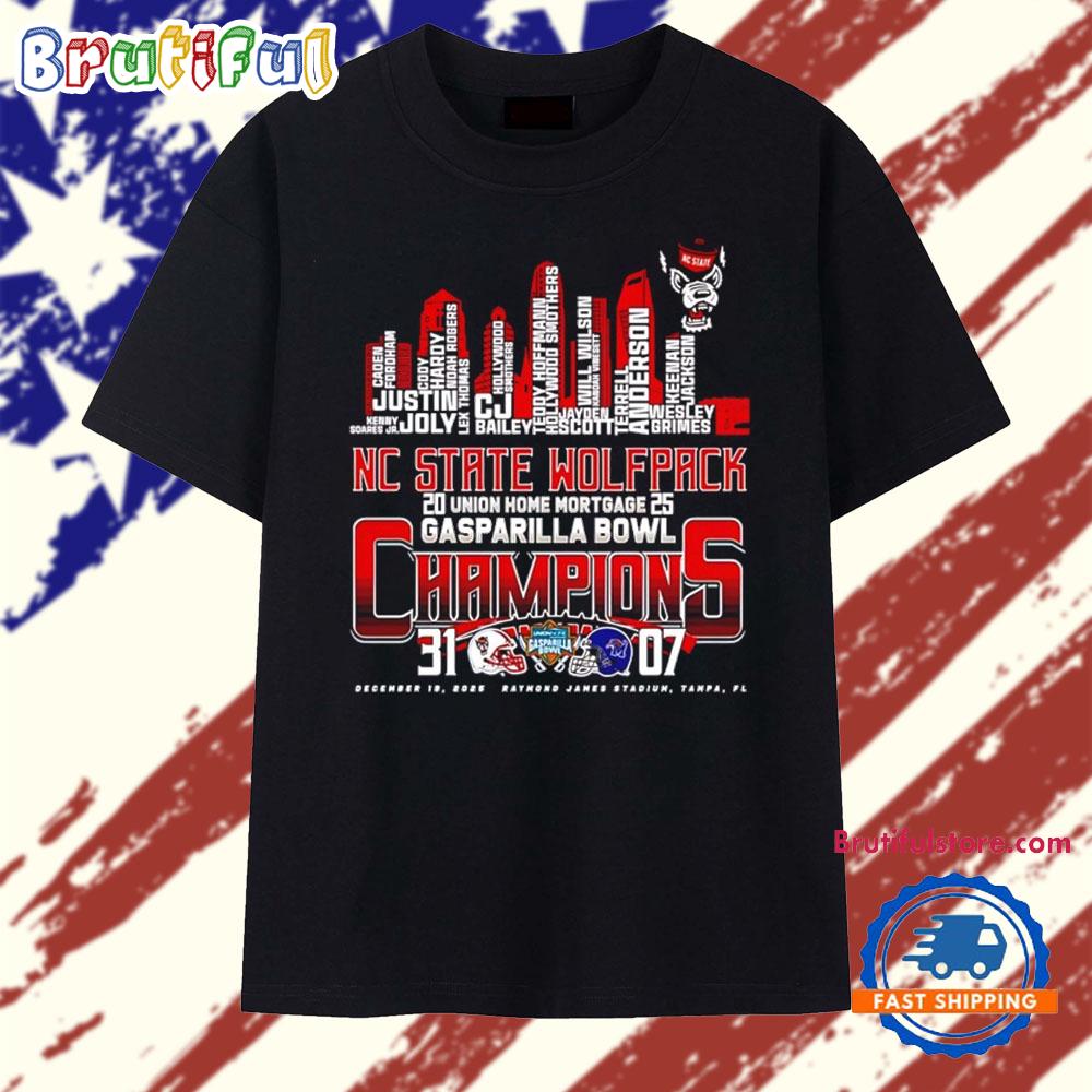 NC State Wolfpack 2025 Union Home Mortgage Gasparilla Bowl Champions city skyline T Shirt