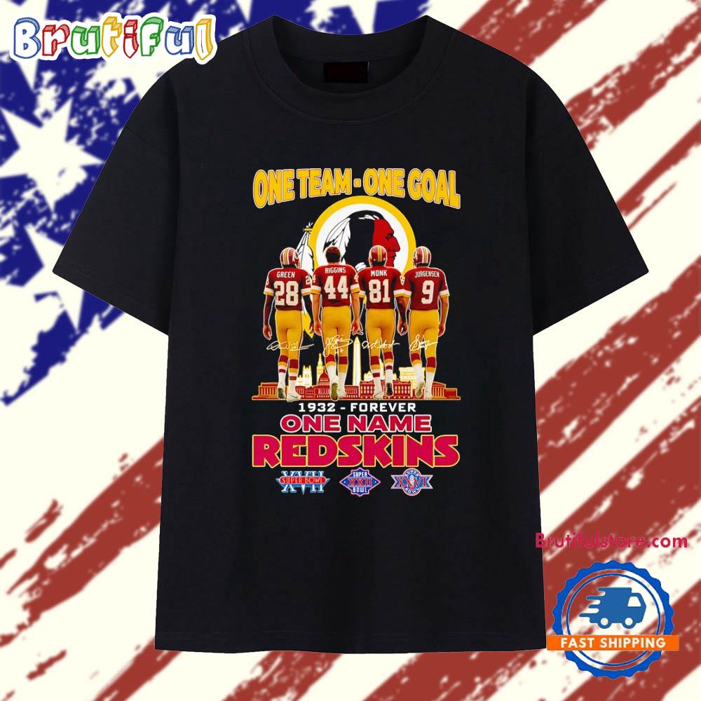 One team one goal one name Washington Redskins forever 1932 signature T Shirt