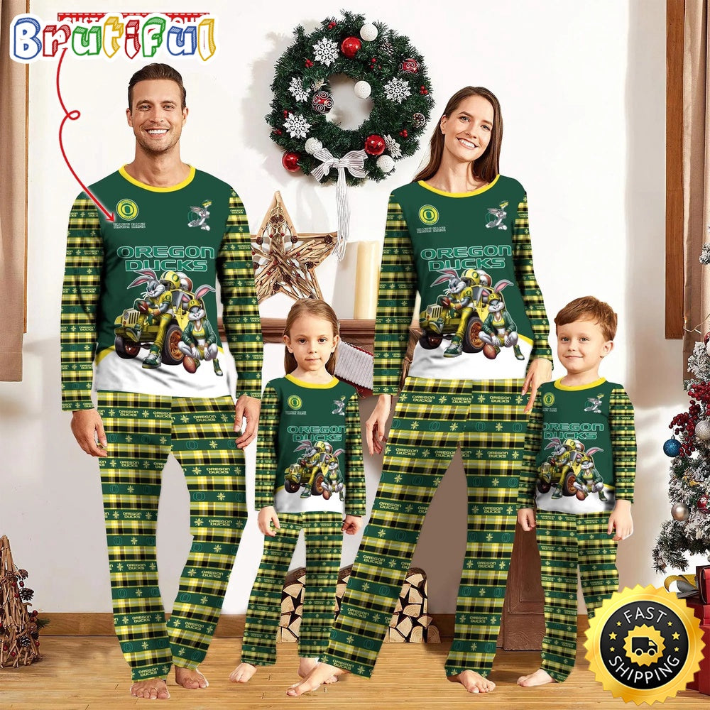 Personalized NCAA Oregon Ducks Pajamas For Family